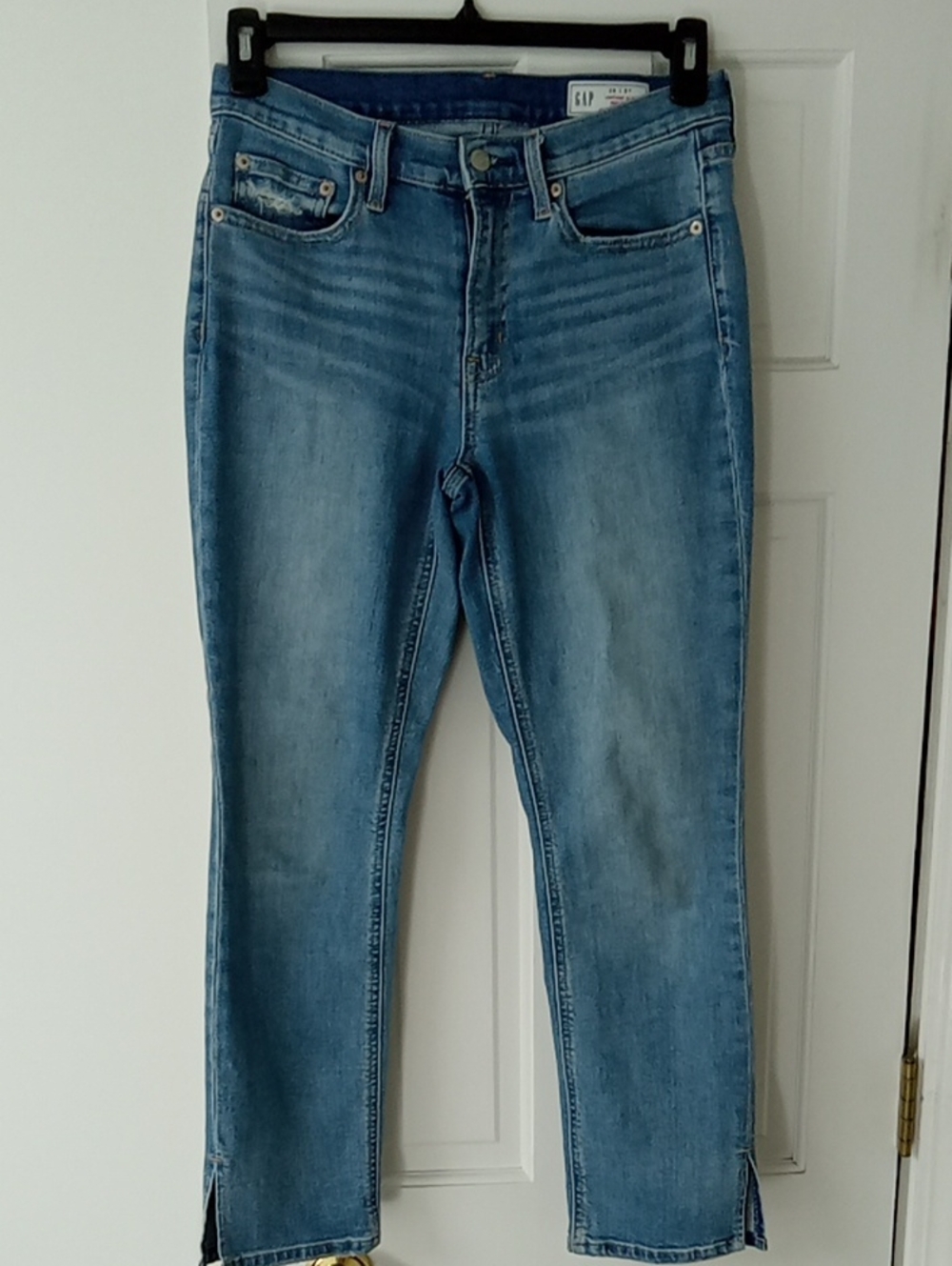 GAP Women's Medium Wash Ankle Jeans